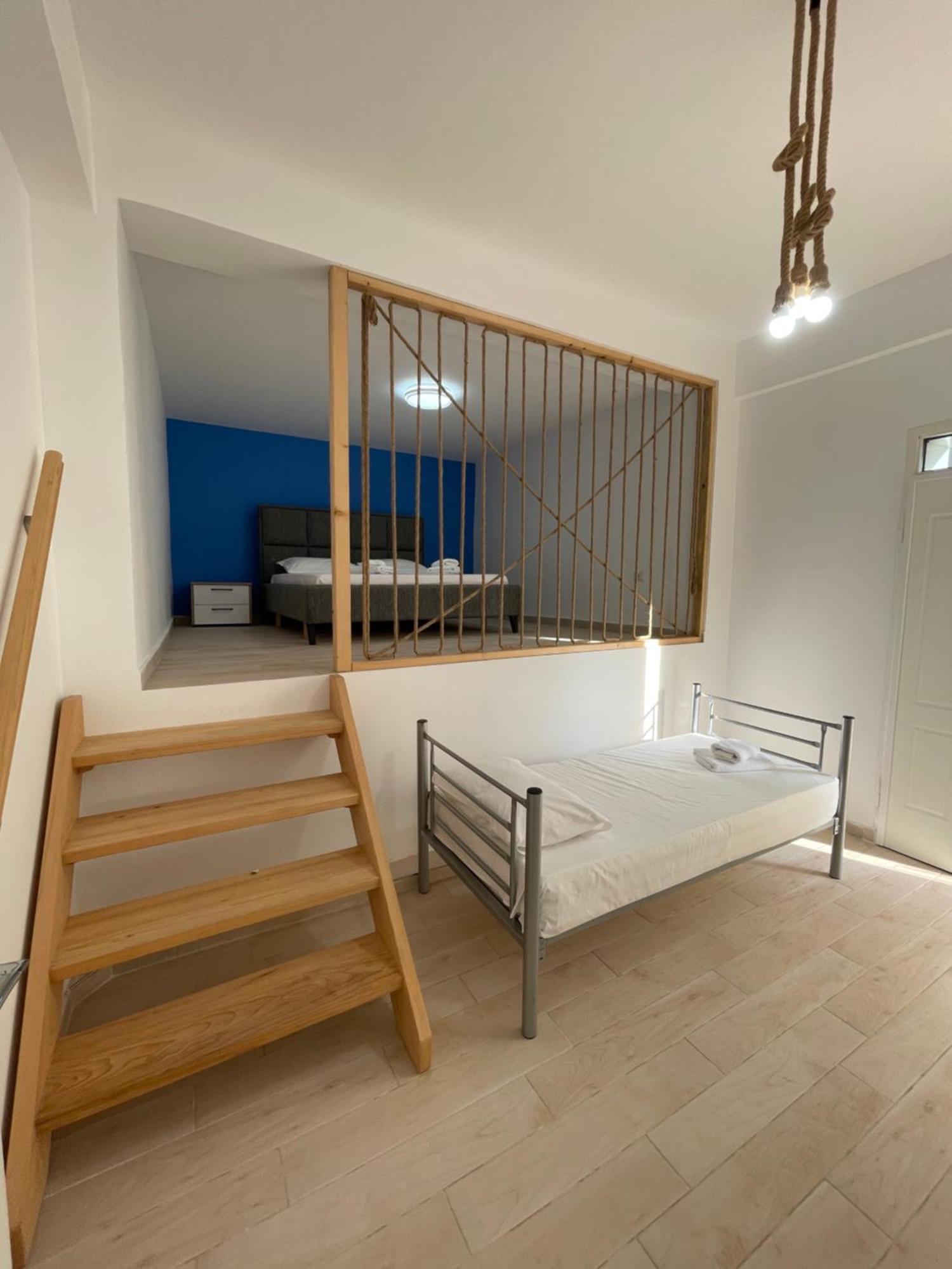 Perla Luxury Apartment - Private Patio & Parking Vlore Luaran gambar